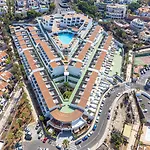 Island Village Paradise By Altamarhomes