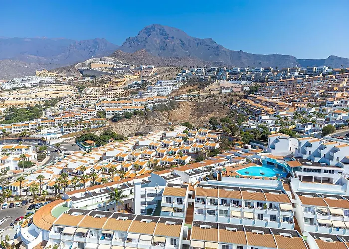 Апартаменты Island Village Paradise By Altamarhomes Адехе